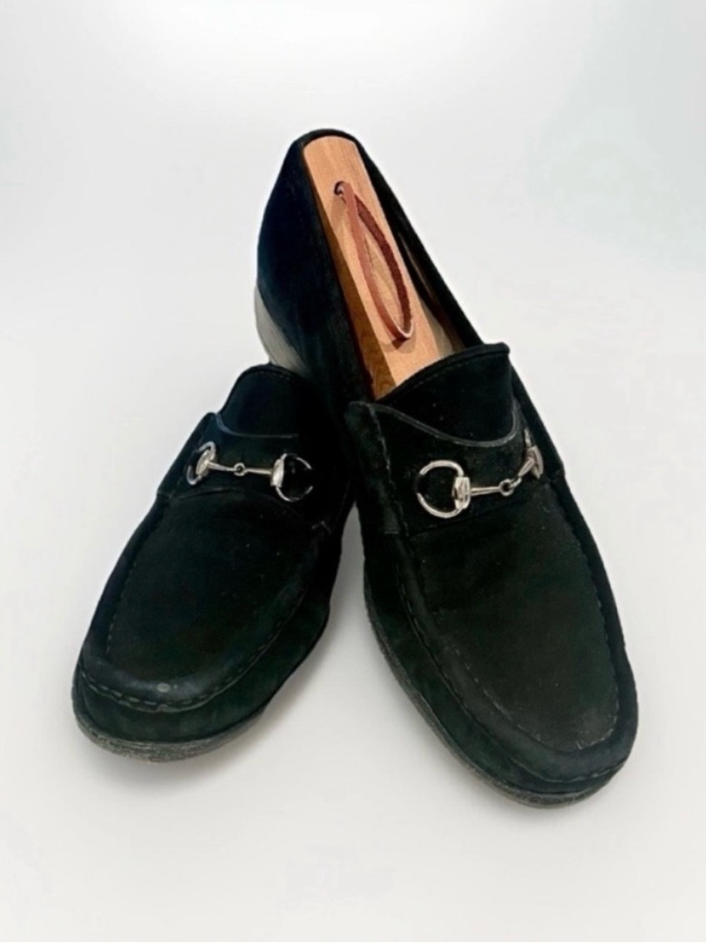 GUCCI Women's Authentic 8.5B Black Suede Silver Horse-bit Loafers - Picture 5 of 13